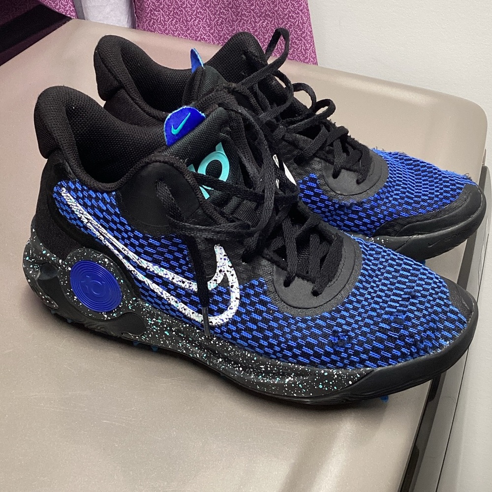 NikeKD Trey 5 IX EP BLACK RACER BLUE  Athletic Sneakers